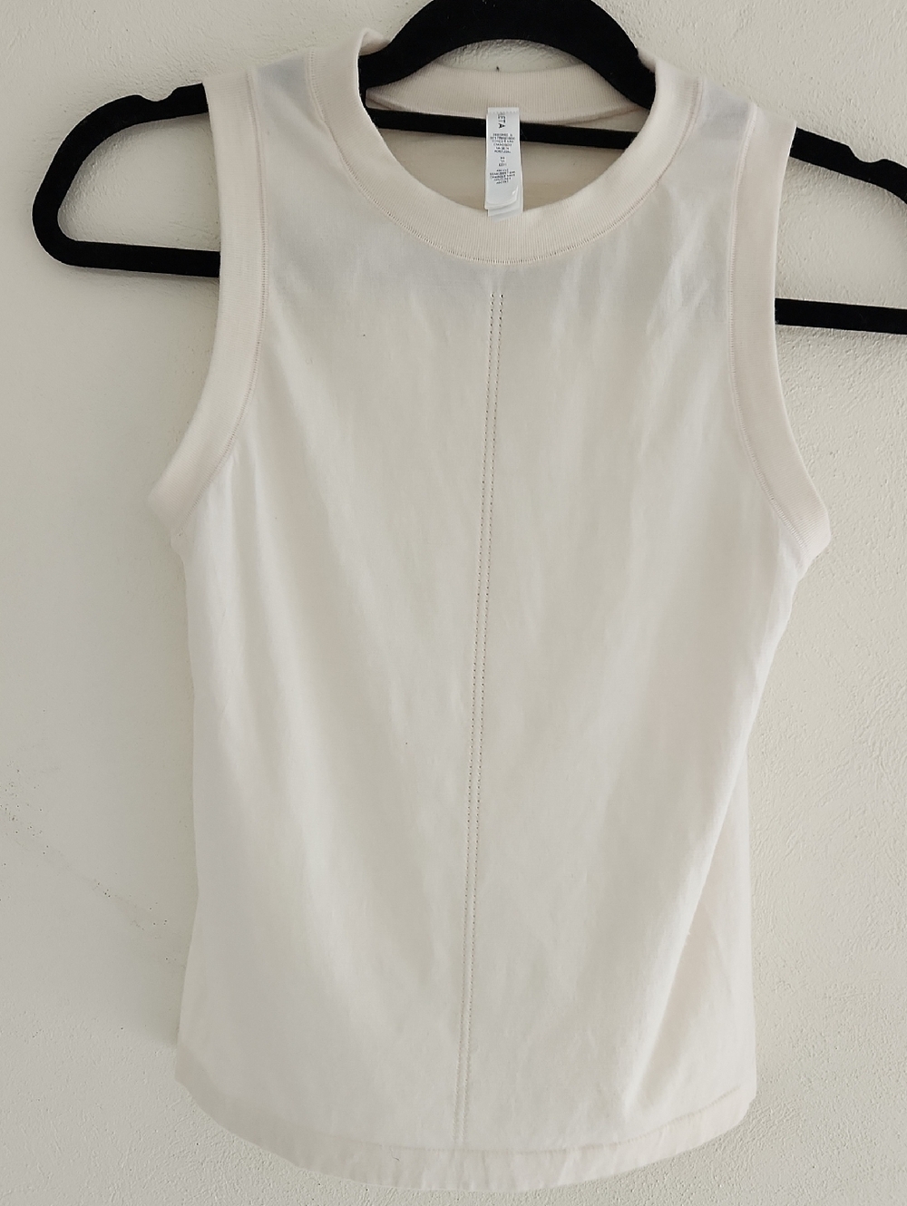 Athleta Cream Crewneck Tank with Center Seam